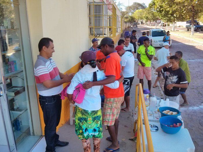 Começou o festejo do Padroeiro da cidade. Um café da manhã ao som da sanfona marca o início da festa  - Imagem 5