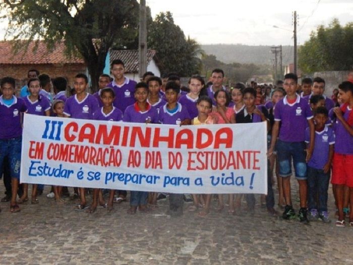 Prefeito Tintin distribui prêmios no dia do estudante - Imagem 6