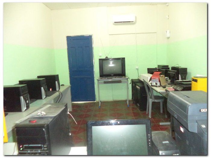 Dr. Moura reforma a Escola Arlindo Cipriano Leal - Imagem 42