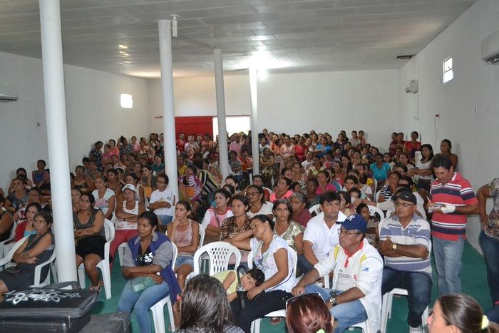 SEMAS realiza reunião para esclarecer beneficiários do Bolsa Família - Imagem 10