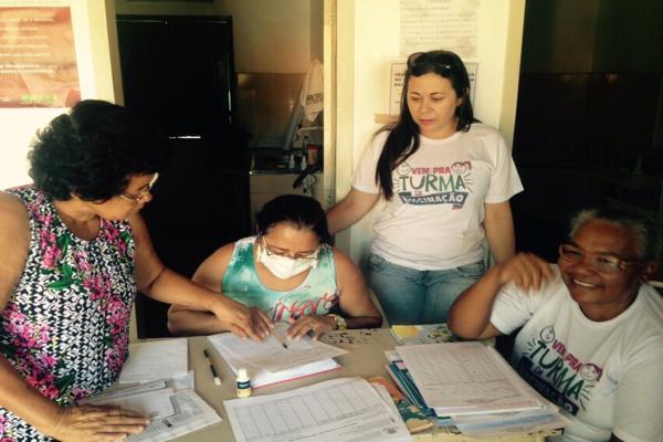 Secretária Municipal de Saúde realiza dia D de vacinação - Imagem 6