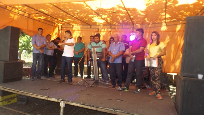 Prefeito Zé Henrique inaugura uma UBS, praça e abastecimento d'água na região do outro lado - Imagem 34