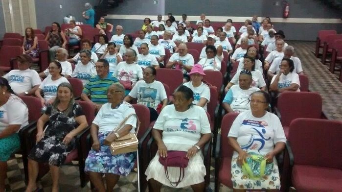 Grupo da melhor idade de Oeiras é contemplada com sessão especial de cinema - Imagem 1