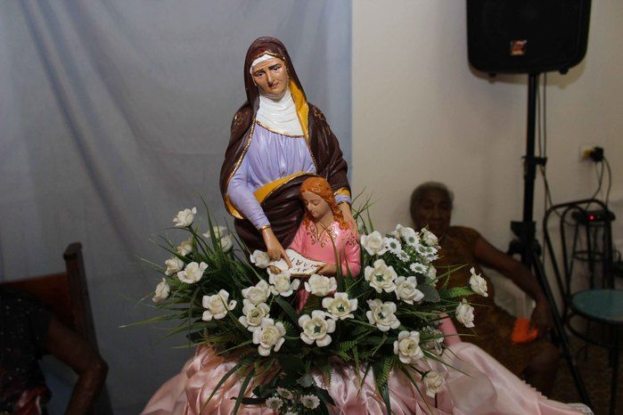 Procissão de encerramento dos festejos de Senhora Sant'Ana - Imagem 17