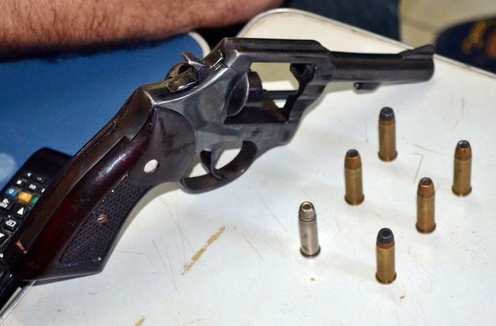 PM recupera moto roubada e prende cinco em Parnaíba com arma e munições - Imagem 3