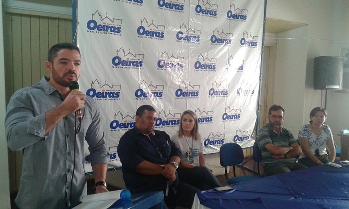 Prefeitura de Oeiras empossa aprovados em concurso público nas áreas de Assistência Social e Saúde - Imagem 4