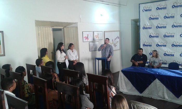 Prefeitura de Oeiras empossa aprovados em concurso público nas áreas de Assistência Social e Saúde - Imagem 5