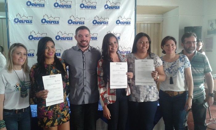 Prefeitura de Oeiras empossa aprovados em concurso público nas áreas de Assistência Social e Saúde - Imagem 10