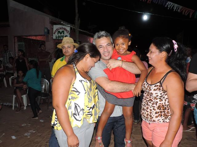 Prefeito Edílson Capote participa de evento cultural na Vila Esperança - Imagem 12