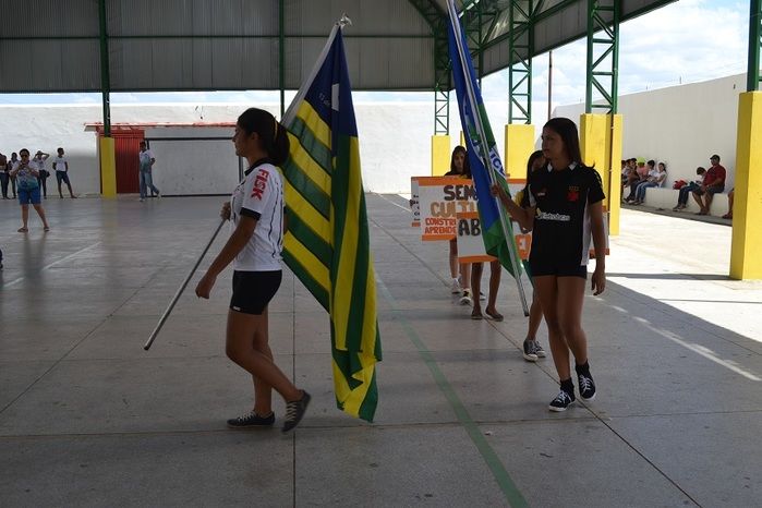 Palestra e Torneio Esportivo marcam segundo dia da V Semana Cultural da escola municipal MJM - Imagem 36
