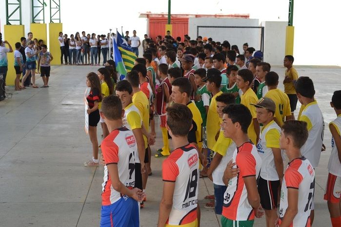 Palestra e Torneio Esportivo marcam segundo dia da V Semana Cultural da escola municipal MJM - Imagem 59
