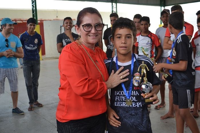 Terceiro dia da Semana Cultural é encerrado com premiações do torneio esportivo - Imagem 71