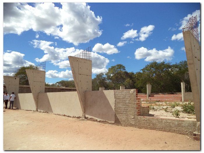 Prefeitura de Inhuma constrói Quadra Esportiva Escolar no Povoado Forte - Imagem 2