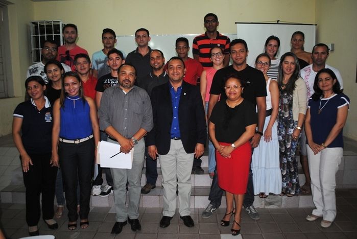 Reitor da UESPI visita Campo Maior empossa nova diretora e anuncia reforma - Imagem 1