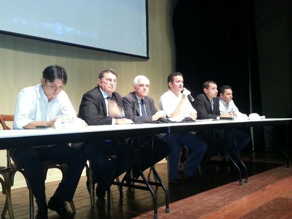 Prefeito de Santo Inácio participa de protesto a favor dos municípios - Imagem 4