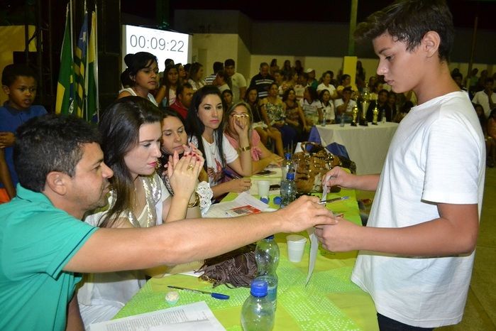 V Semana Cultural é encerrada com gincana, desfile e festa! - Imagem 97