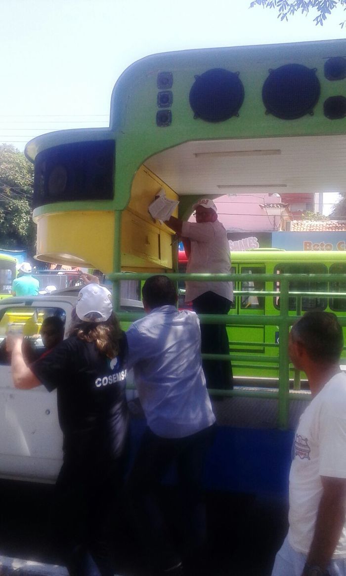No Protesto dos Prefeitos em Teresina, Zé Resende comanda narração da caminhada. - Imagem 48