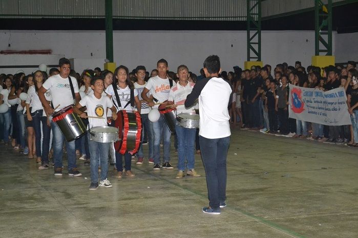 V Semana Cultural é encerrada com gincana, desfile e festa! - Imagem 77