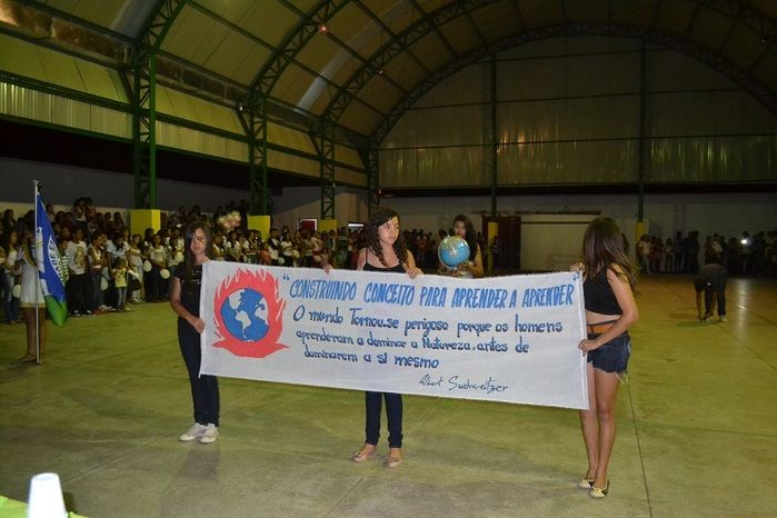 V Semana Cultural é encerrada com gincana, desfile e festa! - Imagem 50