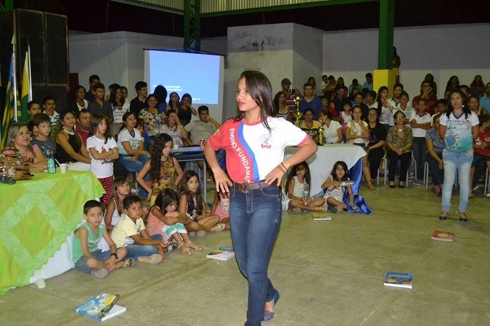 V Semana Cultural é encerrada com gincana, desfile e festa! - Imagem 166