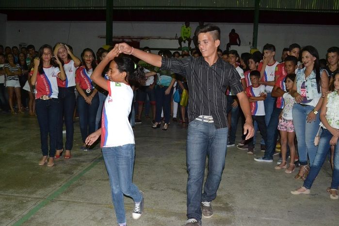 V Semana Cultural é encerrada com gincana, desfile e festa! - Imagem 179