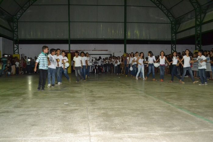 V Semana Cultural é encerrada com gincana, desfile e festa! - Imagem 63