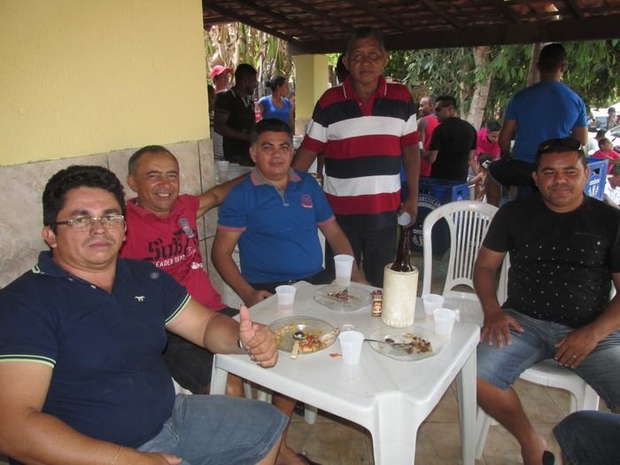 Vereador Luizão recebe amigos em sua residência  - Imagem 7