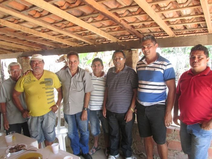 Vereador Luizão recebe amigos em sua residência  - Imagem 15