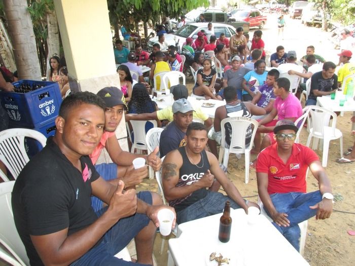 Vereador Luizão recebe amigos em sua residência  - Imagem 12