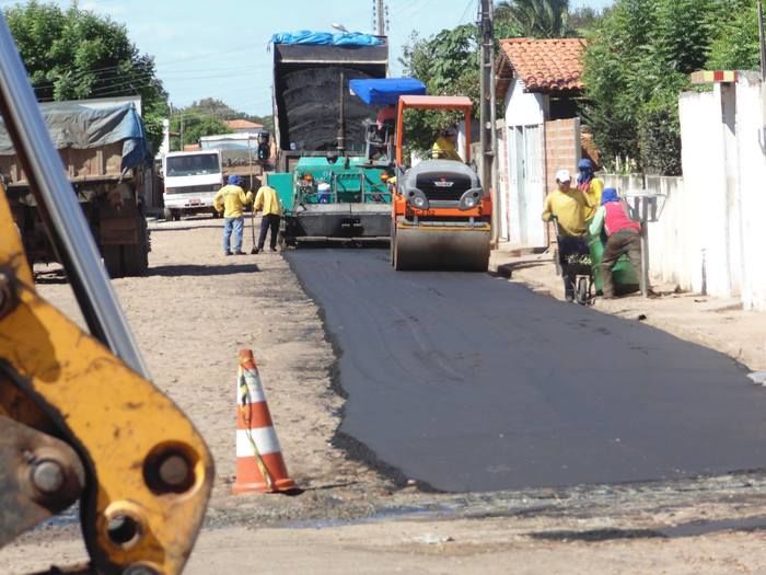Prefeitura de União asfalta ruas importantes em bairros - Imagem 2