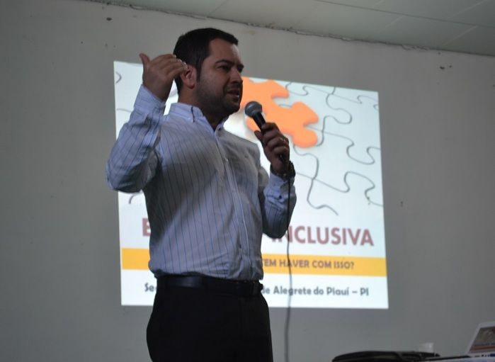 Secretaria Municipal de Educação promove evento pedagógico junto aos professores - Imagem 3