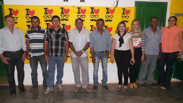 Assistência Social de Pimenteira realiza jantar para os pais - Imagem 10