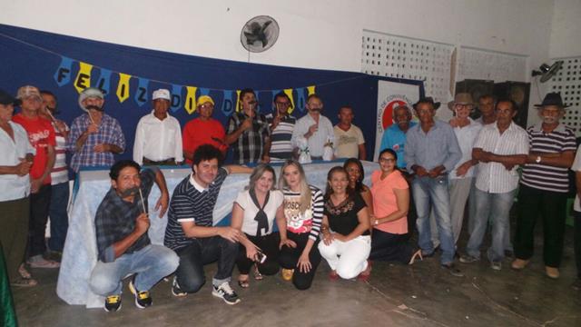 Assistência Social de Pimenteira realiza jantar para os pais - Imagem 9