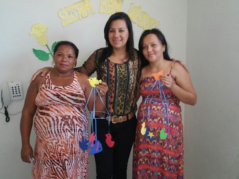 Gestantes do “Grupo Viva Vida” participam de oficina no CRAS