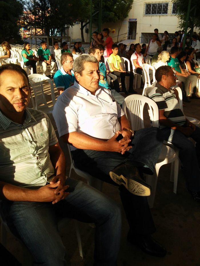 Prefeito Zé Resende vai a Canindé pagar promessa de Campanha. - Imagem 8