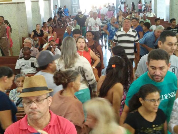 Prefeito Zé Resende vai a Canindé pagar promessa de Campanha. - Imagem 14