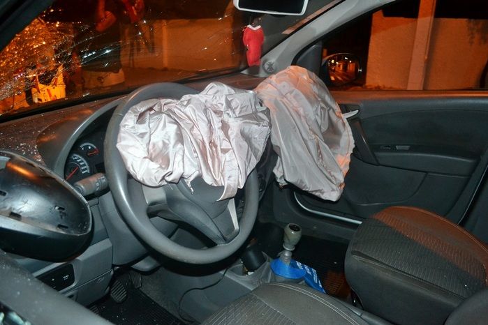 Colisão frontal em avenida de Parnaíba deixa dois feridos - Imagem 6