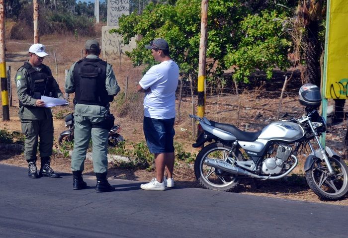 Ônibus com 40 pessoas colide em moto na PI-116 em Parnaíba - Imagem 2