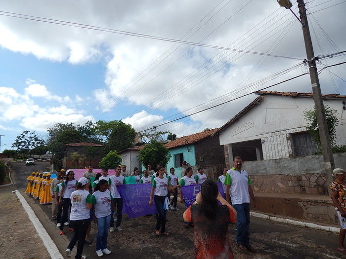 Veja mais fotos do Desfile de 7 de Setembro em Francinópolis - Imagem 114