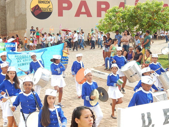 Veja mais fotos do Desfile de 7 de Setembro em Francinópolis - Imagem 132
