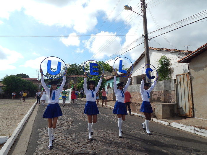 Veja mais fotos do Desfile de 7 de Setembro em Francinópolis - Imagem 79