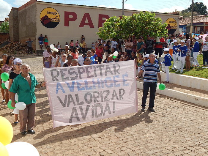 Veja mais fotos do Desfile de 7 de Setembro em Francinópolis - Imagem 164