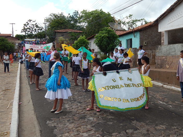 Veja mais fotos do Desfile de 7 de Setembro em Francinópolis - Imagem 9