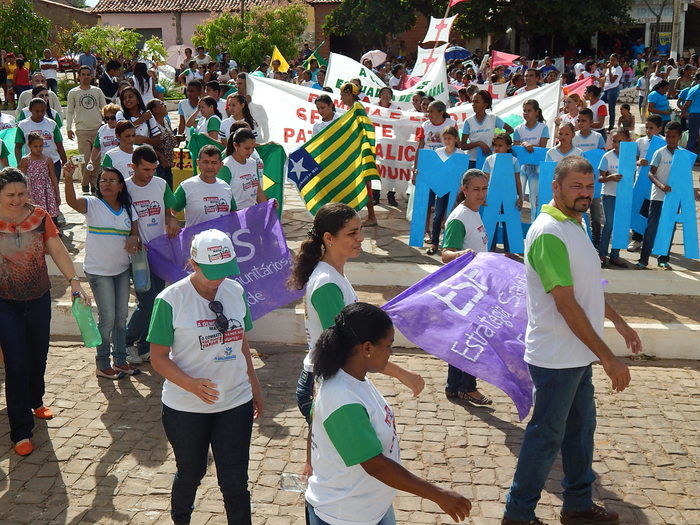 Veja mais fotos do Desfile de 7 de Setembro em Francinópolis - Imagem 175
