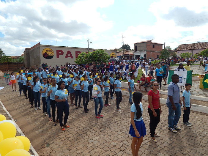 Veja mais fotos do Desfile de 7 de Setembro em Francinópolis - Imagem 148