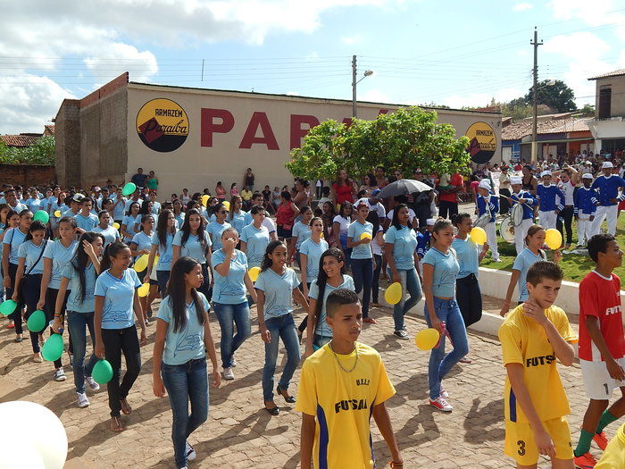 Veja mais fotos do Desfile de 7 de Setembro em Francinópolis - Imagem 157