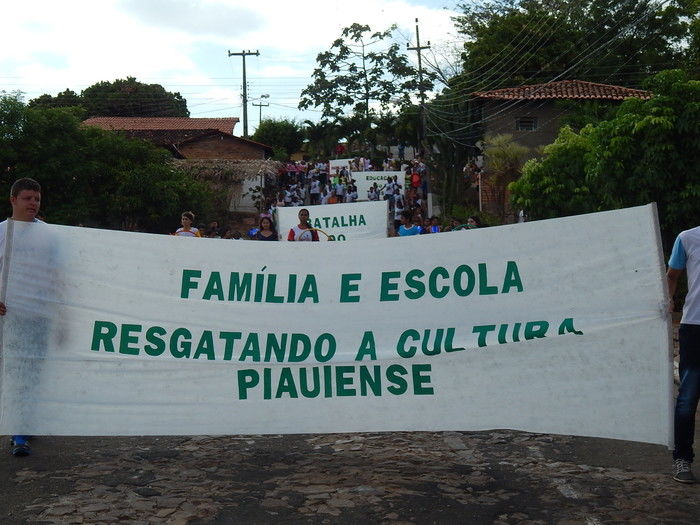 Veja mais fotos do Desfile de 7 de Setembro em Francinópolis - Imagem 36