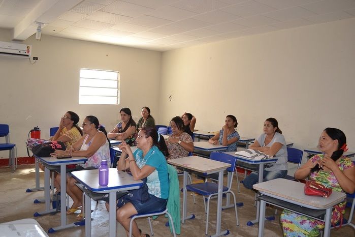 Professores Alfabetizadores participam de reunião do PNAIC em Alegrete - Imagem 1