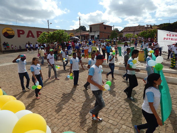 Veja mais fotos do Desfile de 7 de Setembro em Francinópolis - Imagem 144