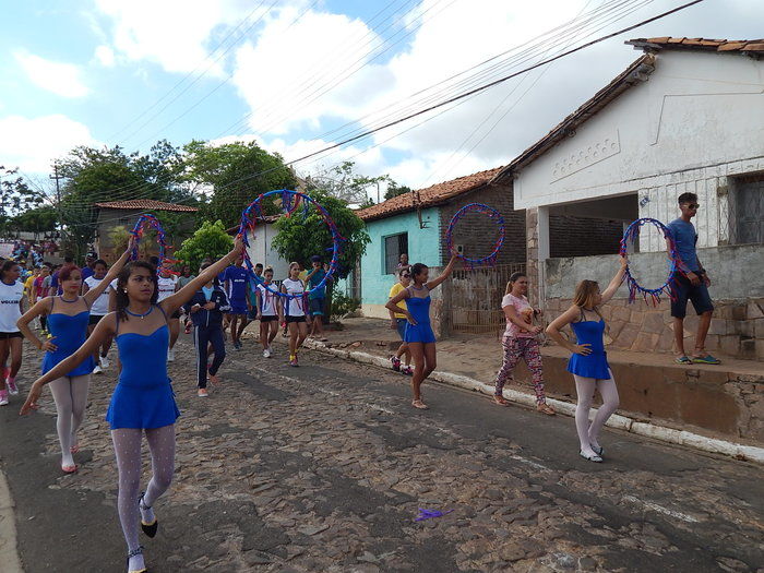 Veja mais fotos do Desfile de 7 de Setembro em Francinópolis - Imagem 89